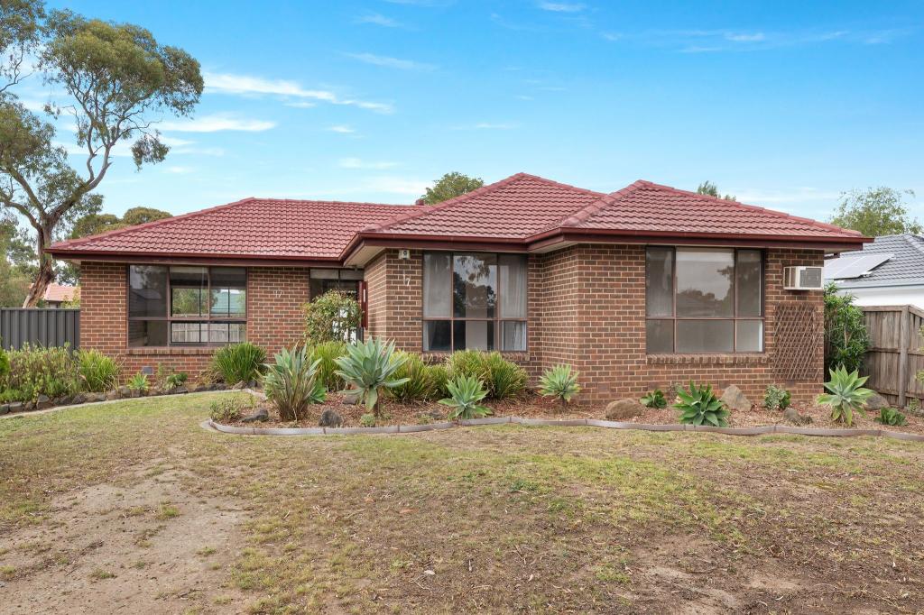 17 Blamey Ave, Mill Park, VIC 3082