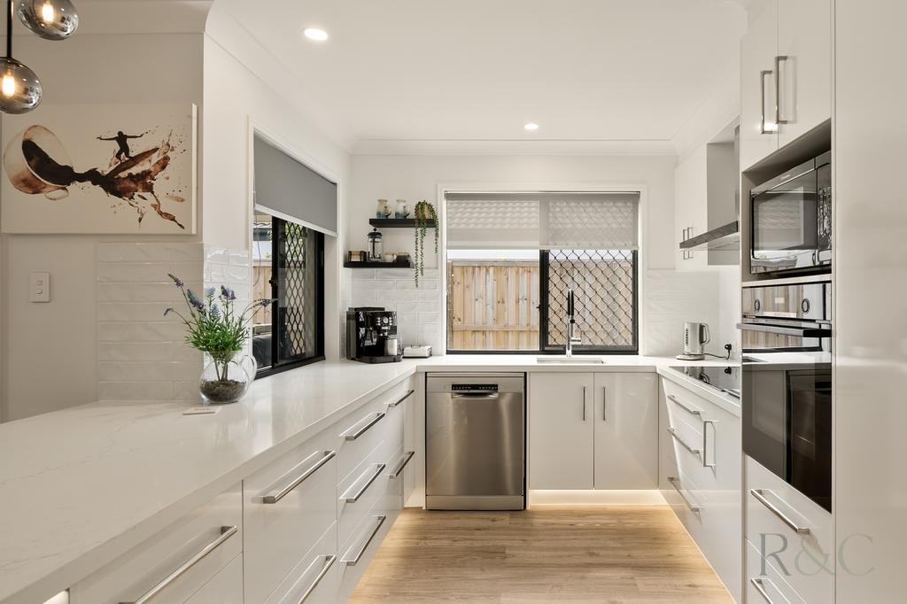 8 Sauger Ct, Mountain Creek, QLD 4557