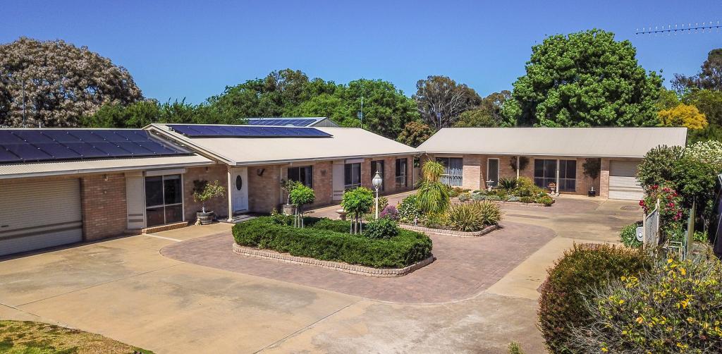 540 Poictiers St, Deniliquin, NSW 2710