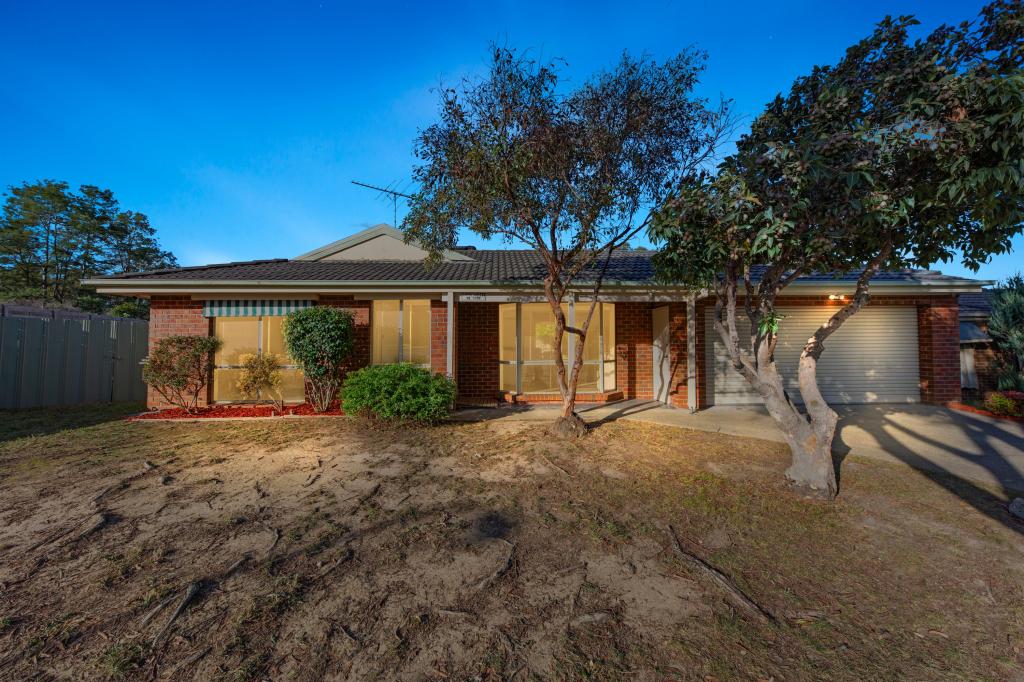 86 DUNBARTON DR, PAKENHAM, VIC 3810