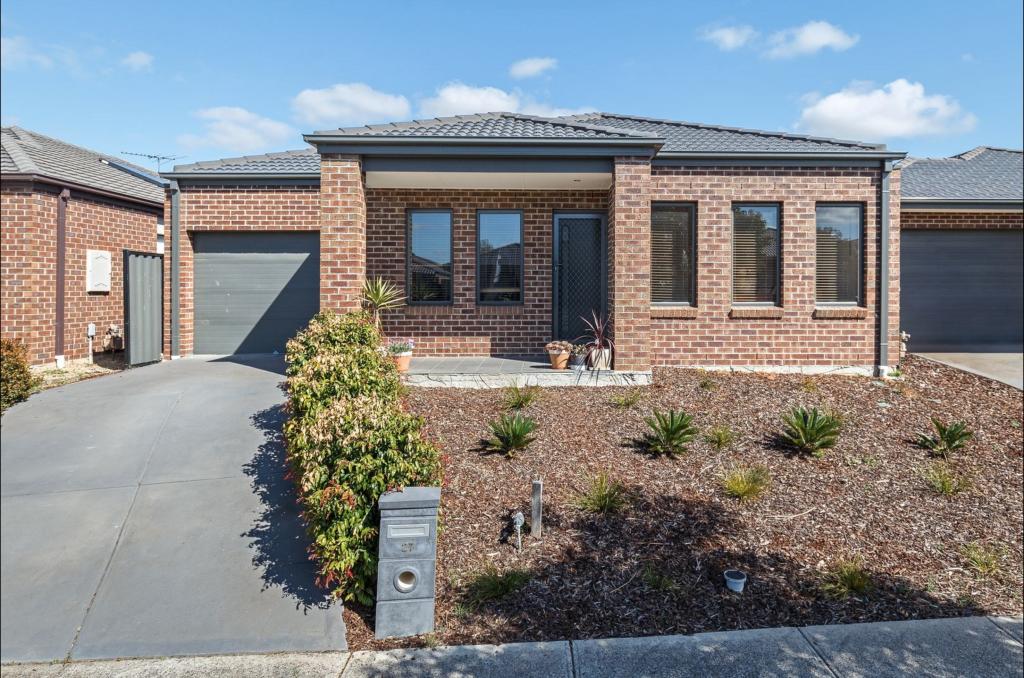 27 COPPICE ST, MERNDA, VIC 3754
