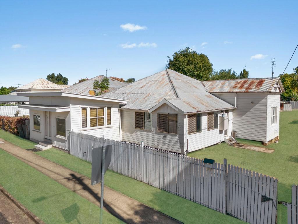 27 Victoria St, Forest Hill, QLD 4342