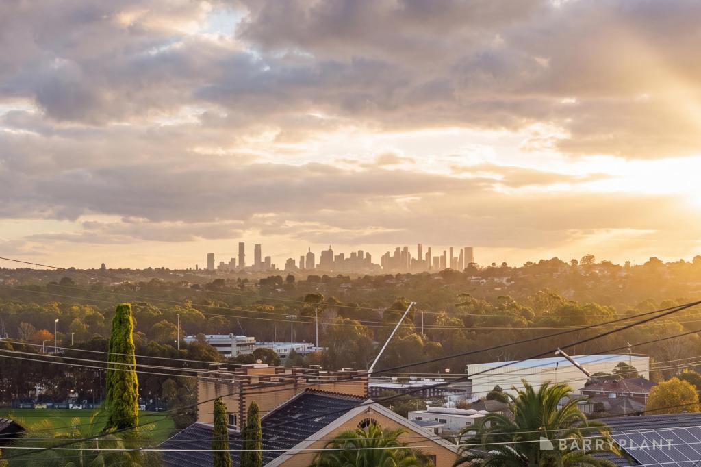 37 Golden Way, Bulleen, VIC 3105