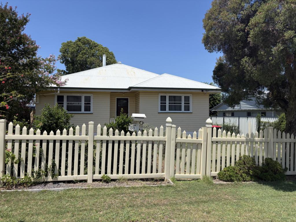 30 Marshall St, Warwick, QLD 4370