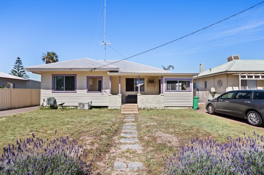 11 ECCLESTONE ST, SOUTH BUNBURY, WA 6230
