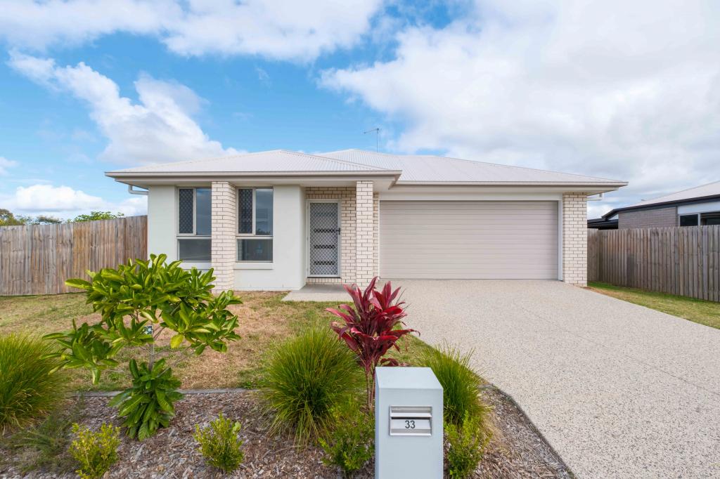 33 Cherry Venture Dr, Eli Waters, QLD 4655