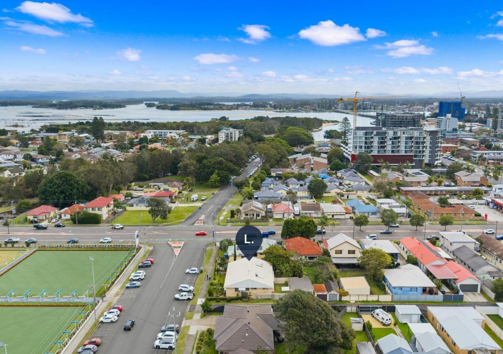 1/3 STRAND ST, FORSTER, NSW 2428