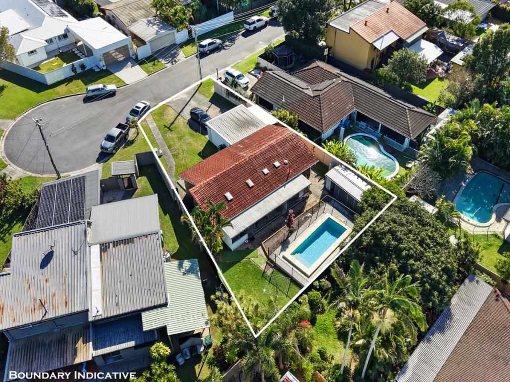 14 Gaye Pde, Miami, QLD 4220