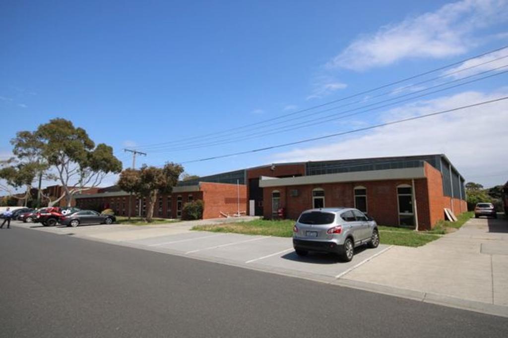 13-19 Taunton Dr, Cheltenham, VIC 3192
