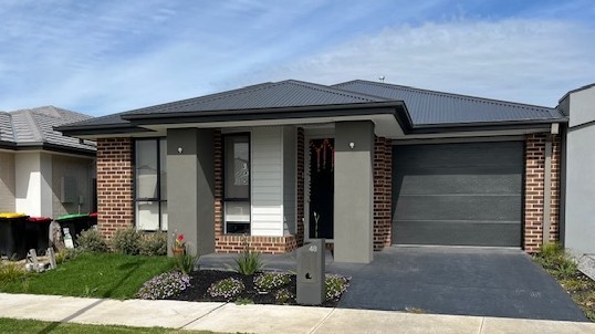 48 HONEYPOT CCT, MICKLEHAM, VIC 3064