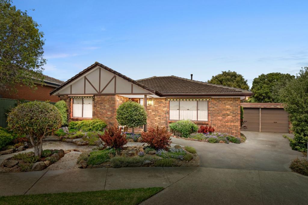 11 Jacqueline Cl, Werribee, VIC 3030