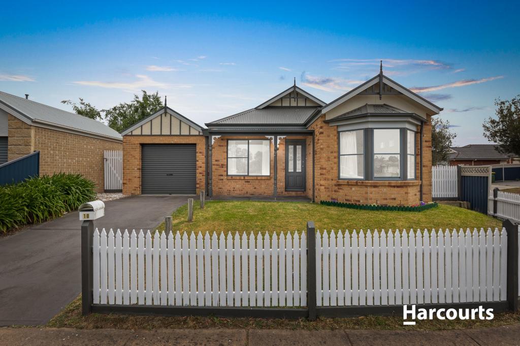 18 Laurina Link, Pakenham, VIC 3810