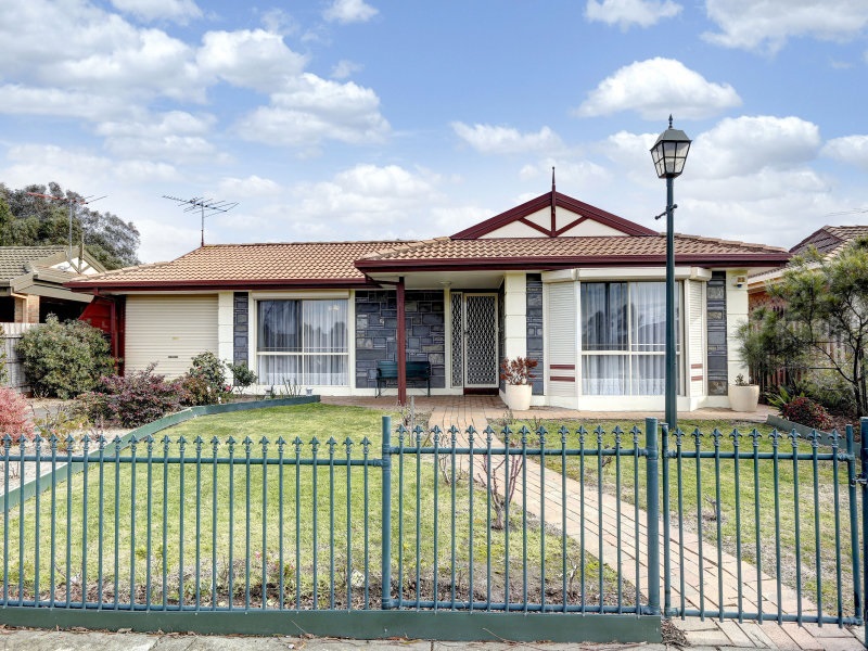 64 Bridgewater Rd, Craigieburn, VIC 3064