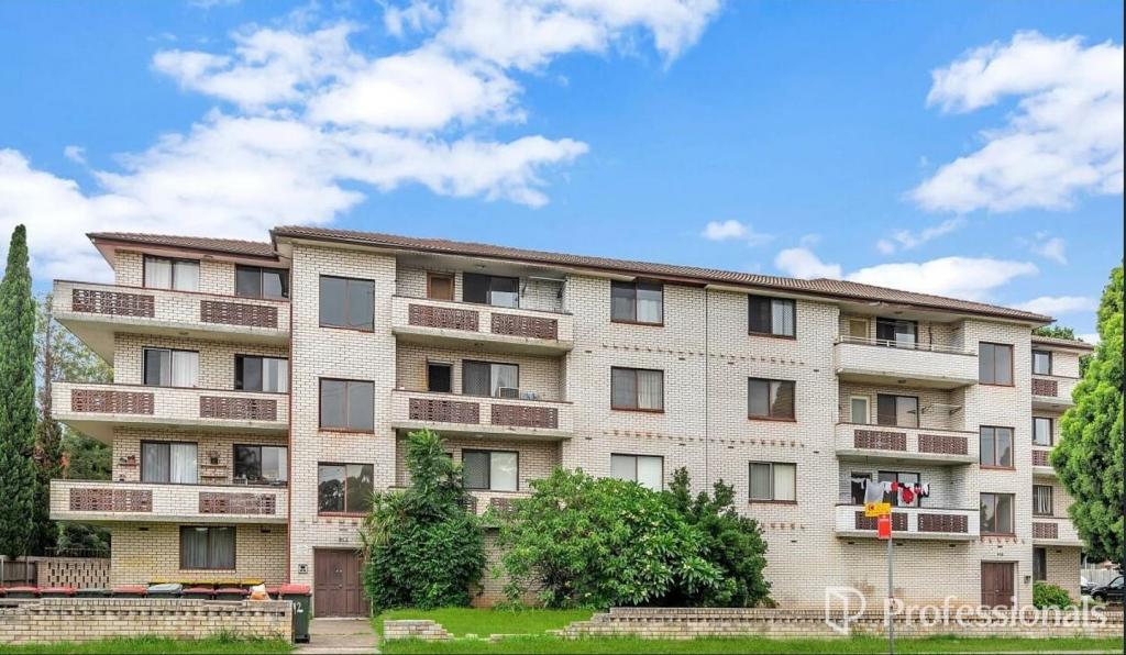 30/412 The Horsley Dr, Fairfield, NSW 2165