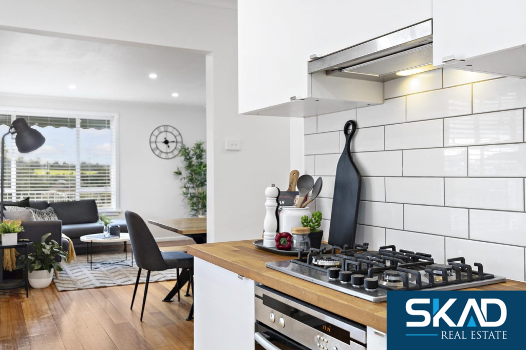 19 Valley Cres, Glenroy, VIC 3046