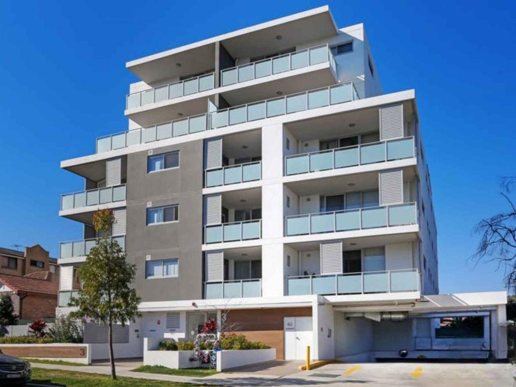 201/3 Palomar Pde, Yagoona, NSW 2199