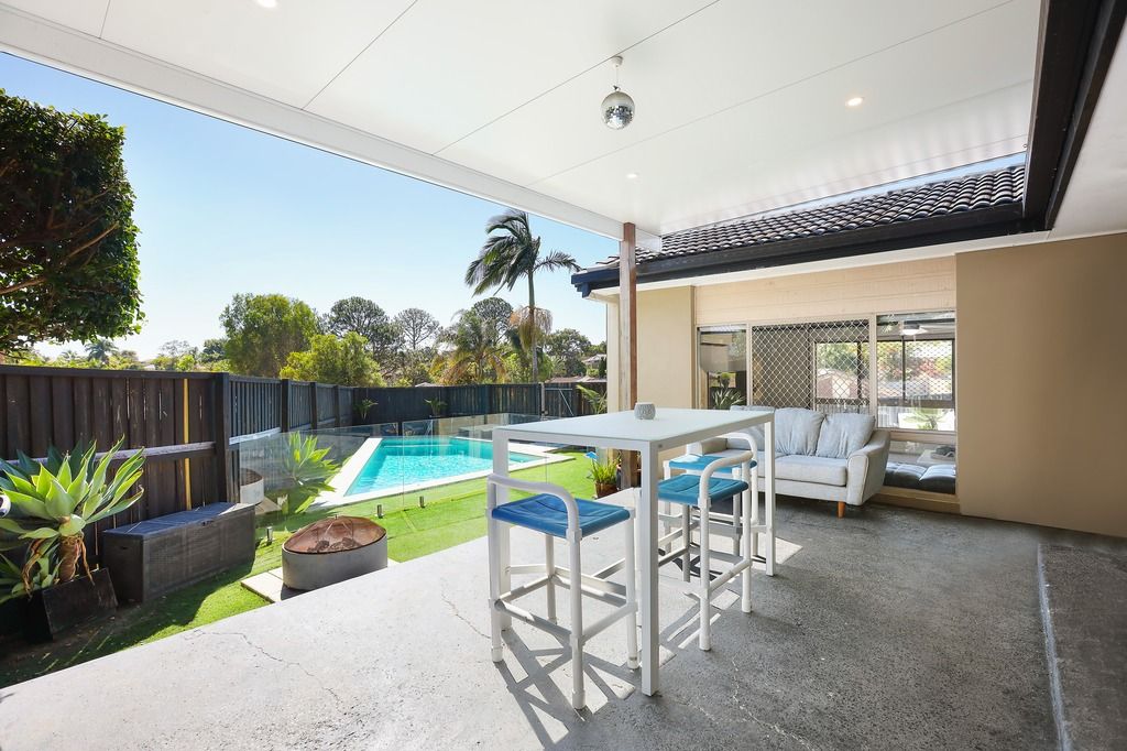 21 Jancoon Ct, Carrara, QLD 4211