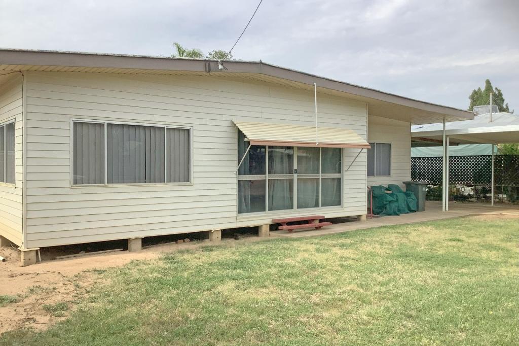 73 Wompoo Rd, Longreach, QLD 4730