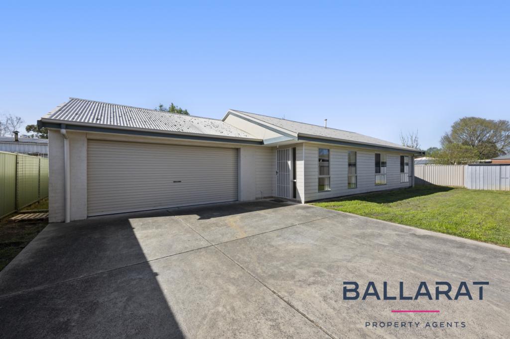 2/22 HINKLER AVE, SEBASTOPOL, VIC 3356
