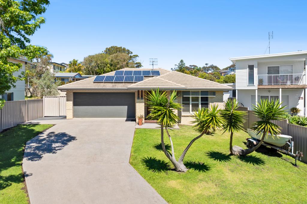 27 Yugura St, Malua Bay, NSW 2536