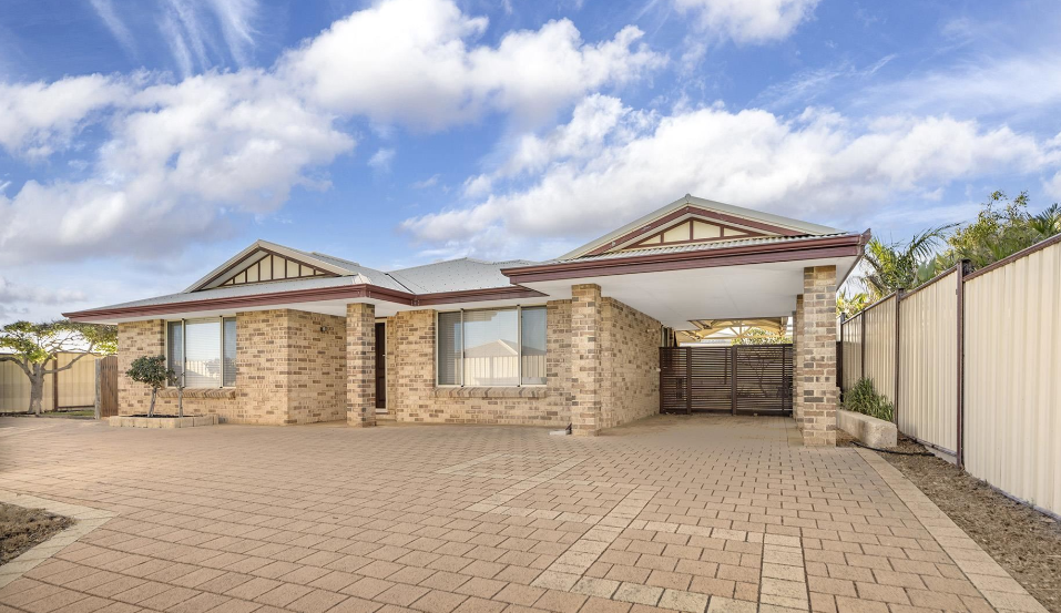 15 Premier Cir, Dongara, WA 6525