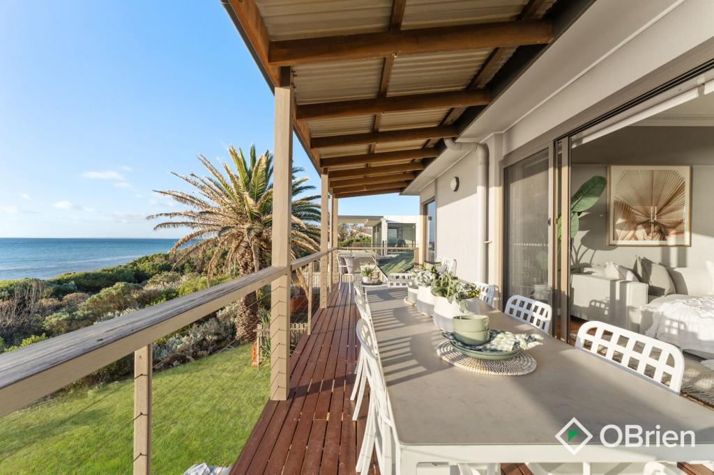 2/158 GOULD ST, FRANKSTON, VIC 3199