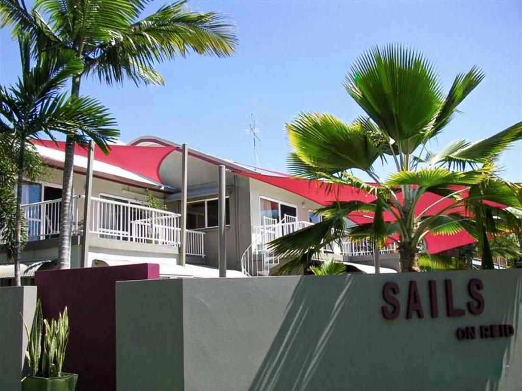 2/73 REID RD, WONGALING BEACH, QLD 4852