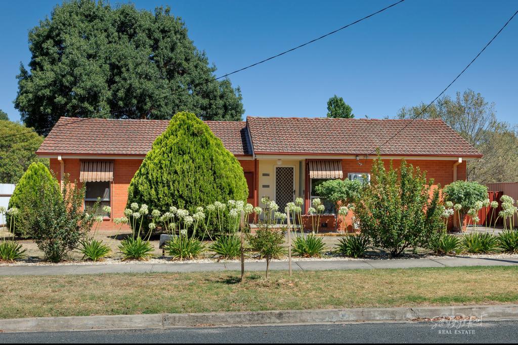 83 Main St, Chiltern, VIC 3683