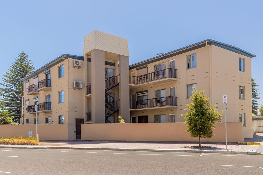 2/1 Jetty Rd, Largs Bay, SA 5016