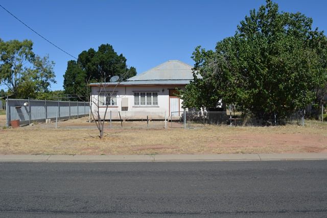 105 Elm St, Barcaldine, QLD 4725