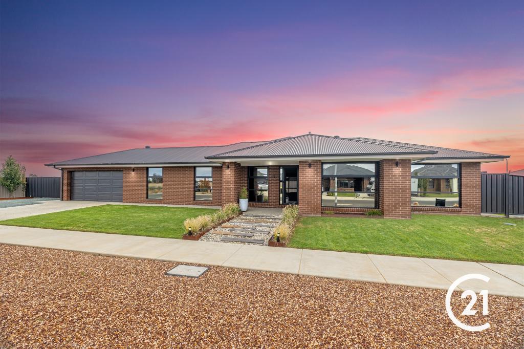 72 MAGNOLIA DR, ECHUCA, VIC 3564