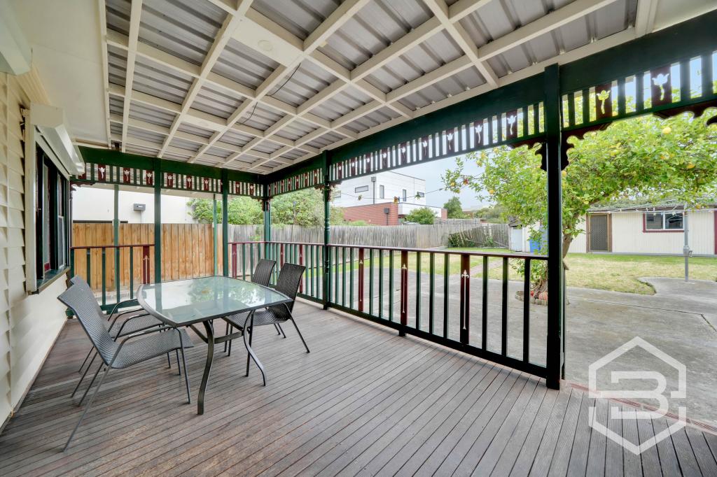 16 GREGORY GR, PRESTON, VIC 3072