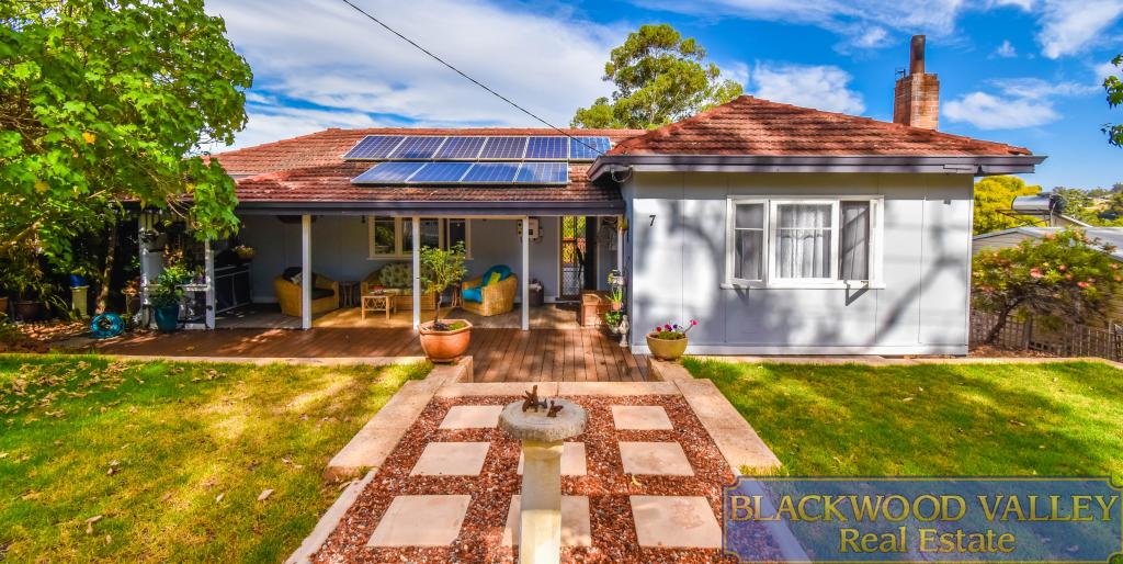 7 Padbury Rd, Bridgetown, WA 6255