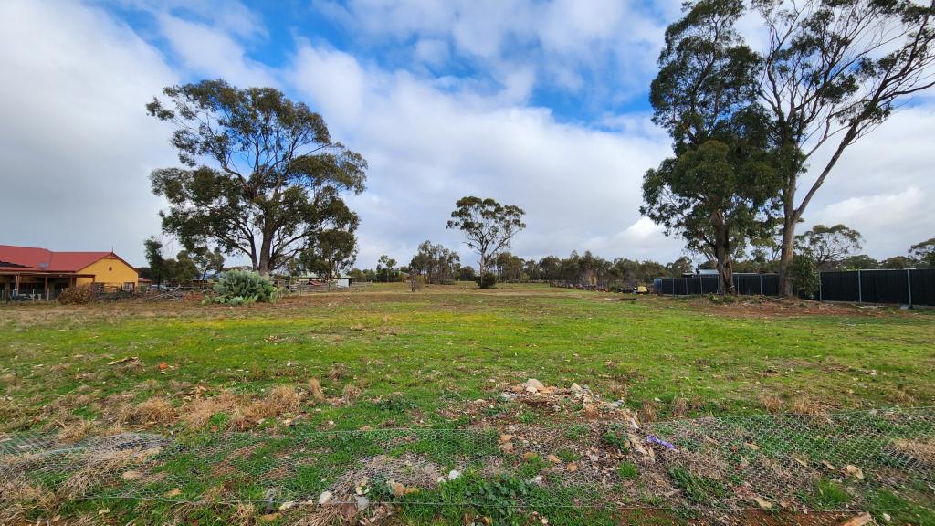 3 Carberry Dr, Hopetoun Park, VIC 3340