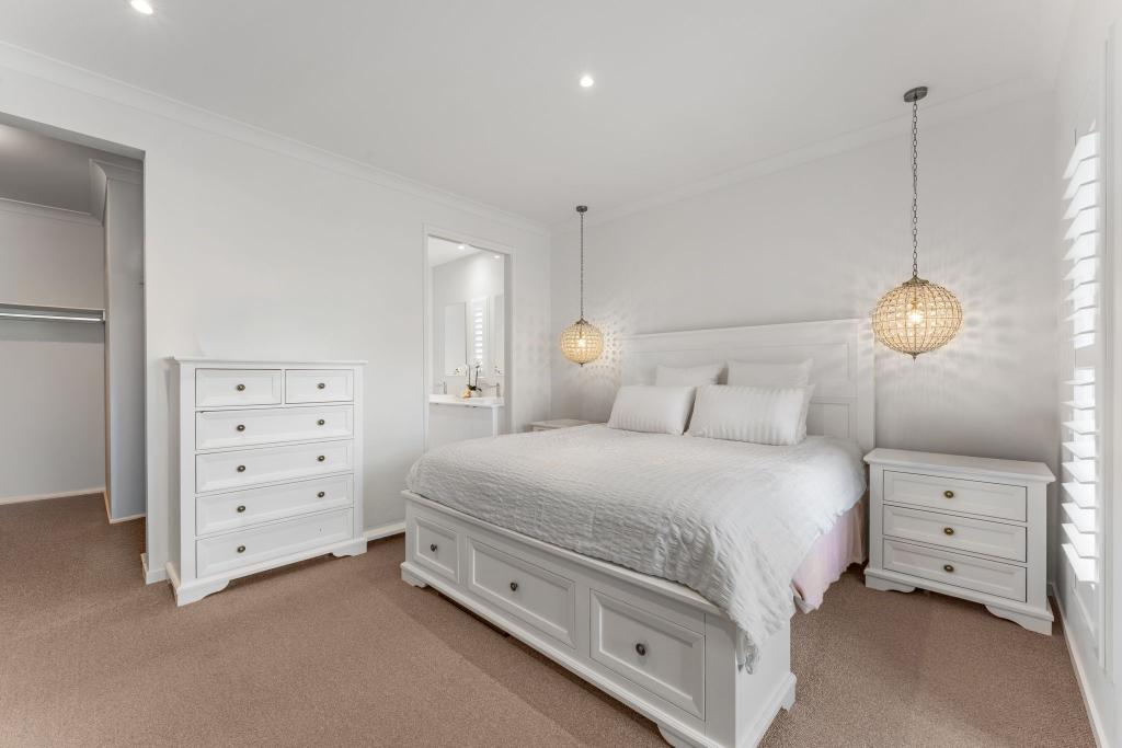 7 Pitt Way, Redbank Plains, QLD 4301