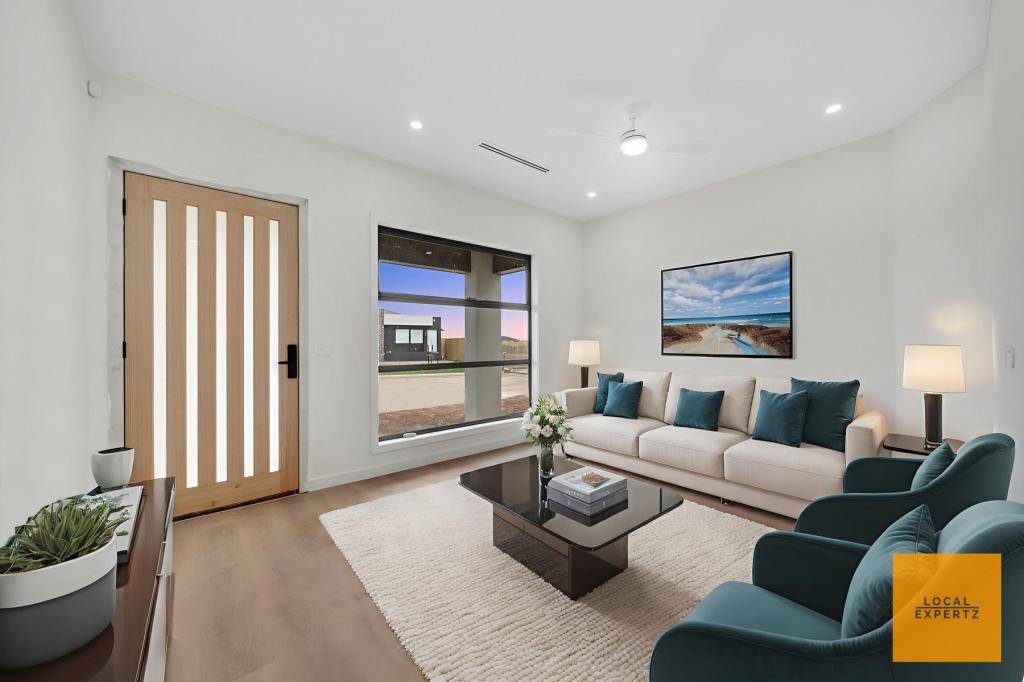 24 PALIA DR, TARNEIT, VIC 3029