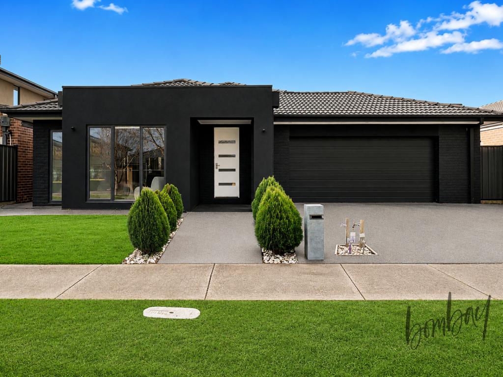 42 KELBERG RD, KALKALLO, VIC 3064