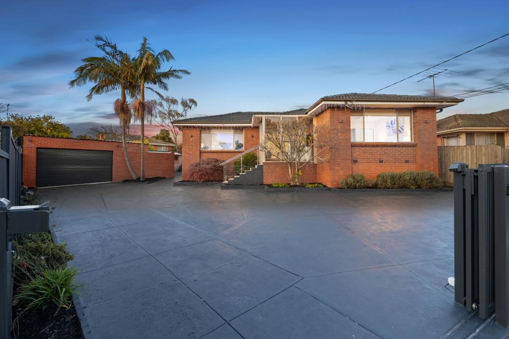 7 ALBANY CT, NOBLE PARK NORTH, VIC 3174