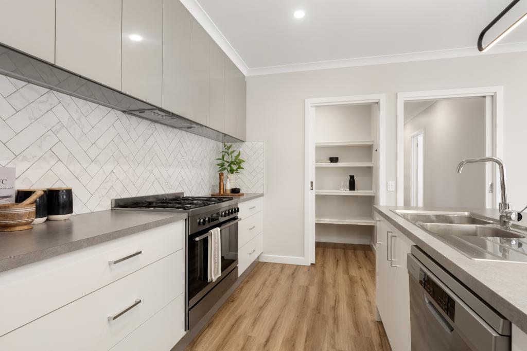 18 Drover Pl, Thurgoona, NSW 2640