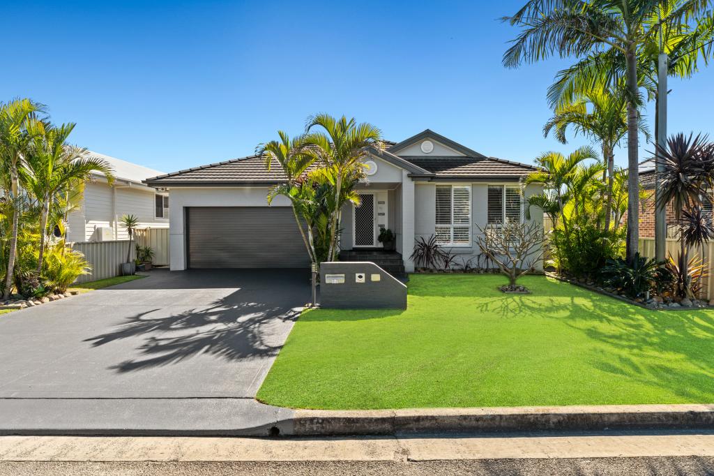 36 Manly Pde, The Entrance North, NSW 2261