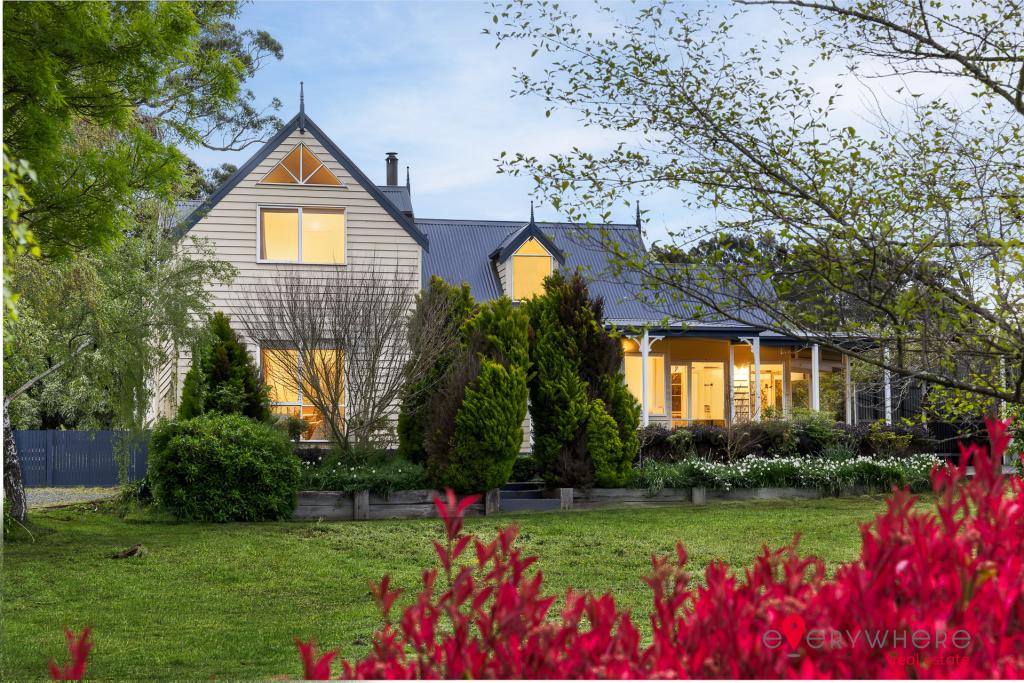 17 Molesworth Ct, Gordon, VIC 3345