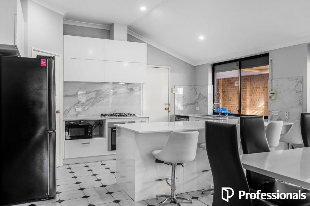 20 Adelphi Ct, Marangaroo, WA 6064
