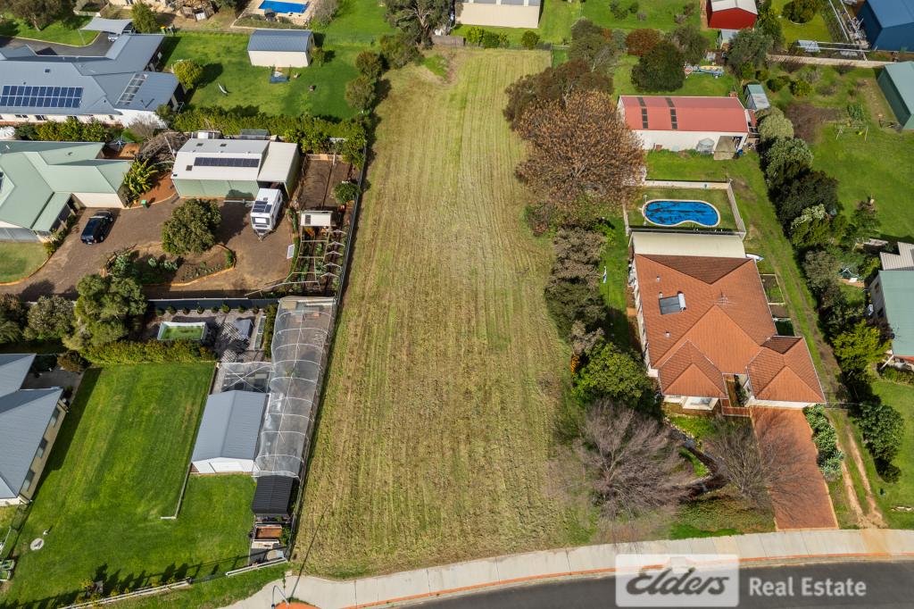 10 O'Meara Dr, Burekup, WA 6227