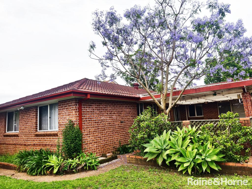77 Sackville St, Ingleburn, NSW 2565