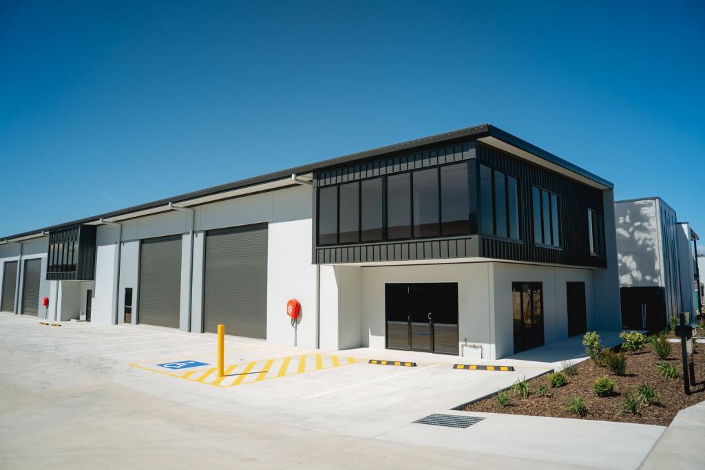 10/76-102 JARDINE DR, REDLAND BAY, QLD 4165