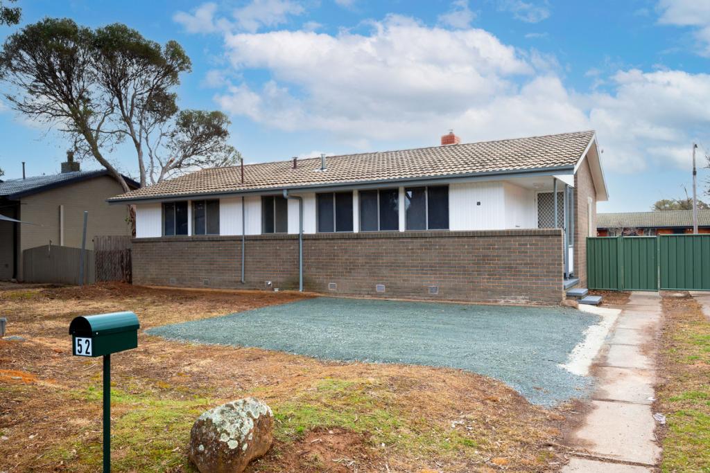 52 Kambalda Cres, Fisher, ACT 2611
