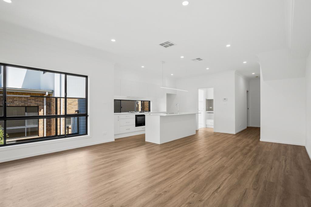 9 Saturn Cres, Dunmore, NSW 2529