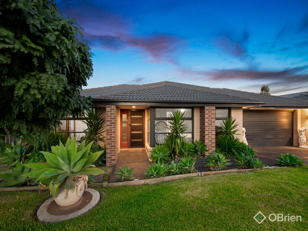 40 Tankard Dr, Cranbourne East, VIC 3977