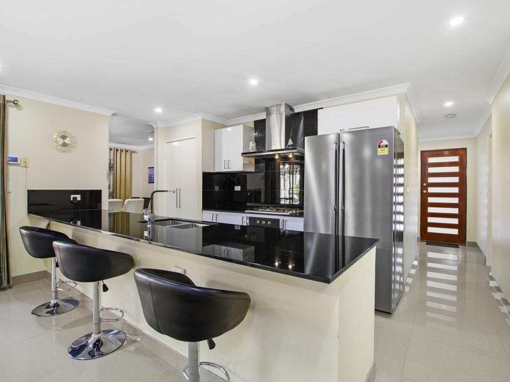 16 Denia Rise, Bennett Springs, WA 6063