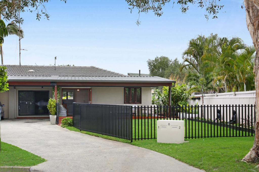 2/8 Cantwell Ct, Miami, QLD 4220